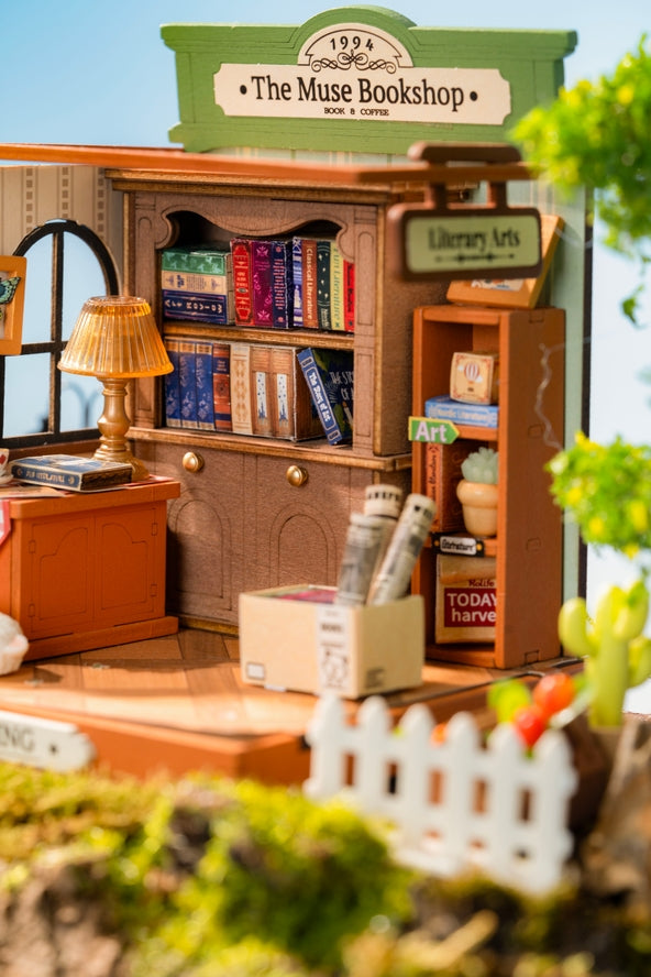 THE MUSE BOOKSHOP 3-D WOODEN MINIATURE KIT