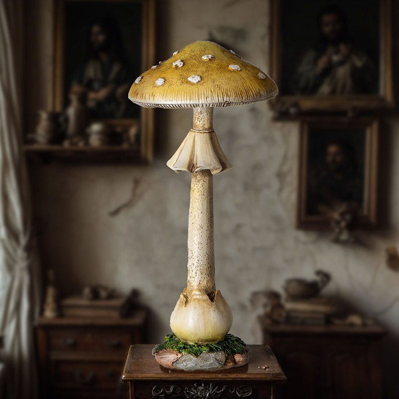 LARGE AMANITA MUSCARIA MUSHROOM STATUE