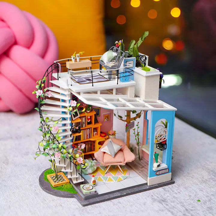 DORA'S LOFT 3-D WOODEN MINIATURE KIT