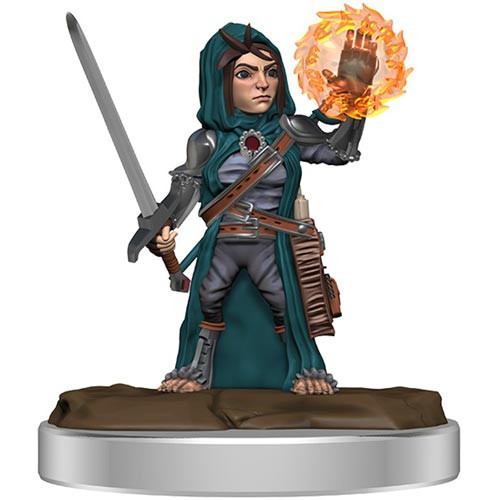 PATHFINDER BATTLES PREMIUM FIGURE: FEMALE HALFLING CLERIC